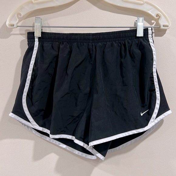 Nike Pants - 🔥Nike Women's Black Running Shorts🔥